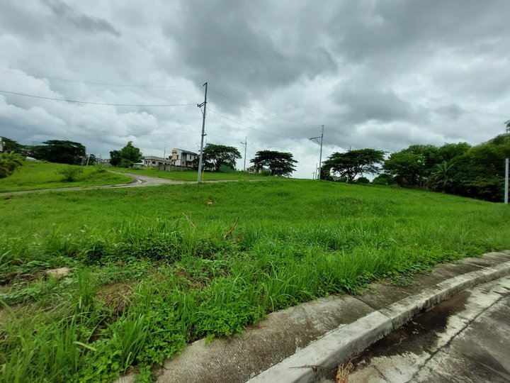 150 smq Residential Lot For Sale in Angono