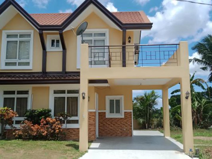 3BR House and Lot for RENT in Silang near Tagaytay w/ Golf Course View