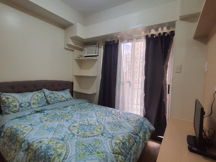 1 Bedroom Fully Furnished in Sheridan Towers, Sheridan St. Pasig City.