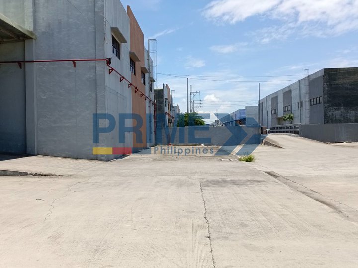 6,971sqm Commercial Warehouse for Lease w/ loading dock - Valenzuela