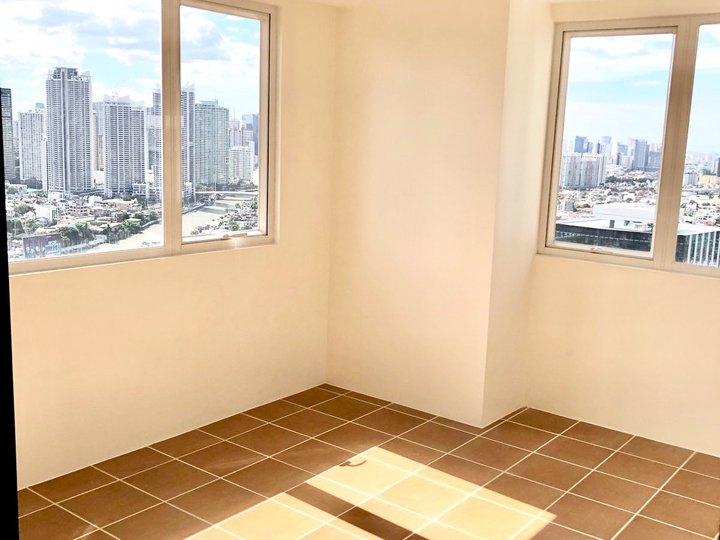 Affordable 1bedroom Move-In Ready Condo- Rent to Own Pioneer Woodlands Mandaluyong EDSA, Megamall