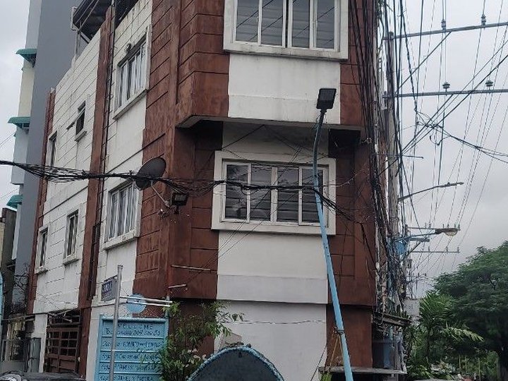 4-Storey with 5BR House and Lot for Sale in Sampaloc Manila