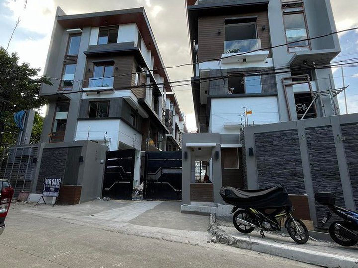 Townhouse For Sale in New Manila Quezon City / QC