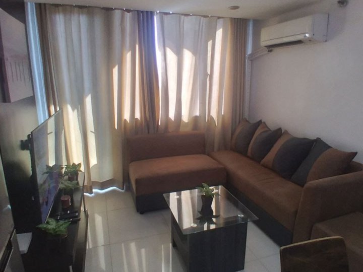 For Rent: 2BR 2 Bedroom in Seibu Tower, Taguig City - BGC