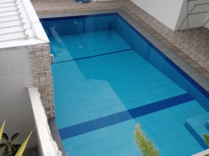 Brandnew House with Swimming Pool in Guiguinto
