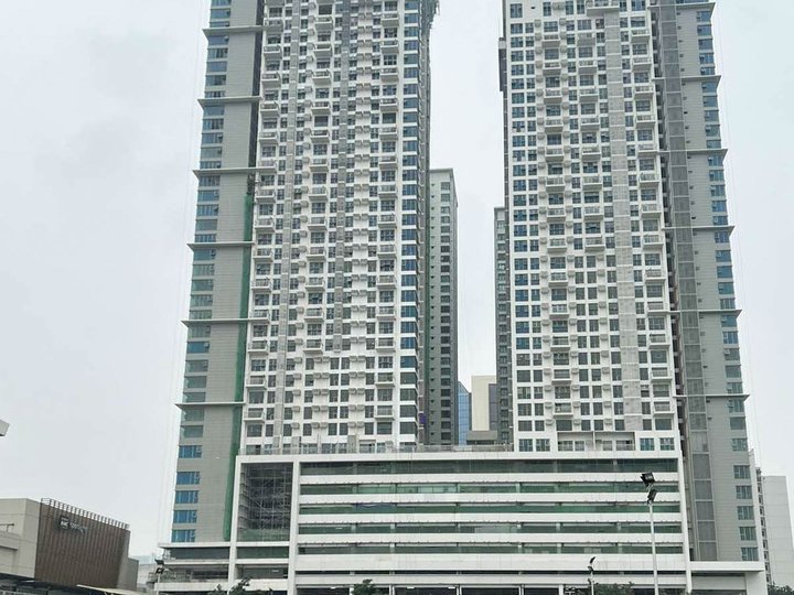 62 SQM 1 Bedroom Condo For Sale in Makati Metro Manila