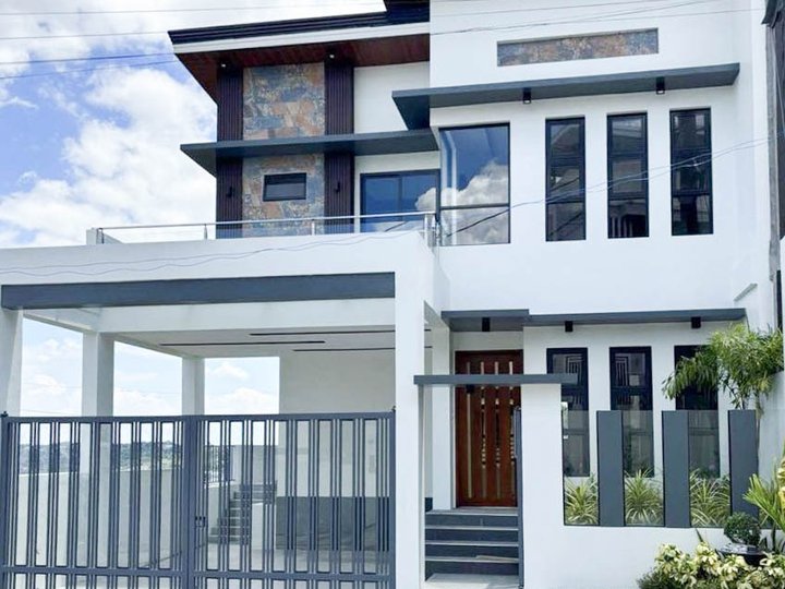 4-bedroom House For Sale in Antipolo Rizal