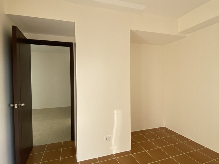 Condo in Mandaluyong 2 Bedroom 50.32 sqm For Sale near SM Light