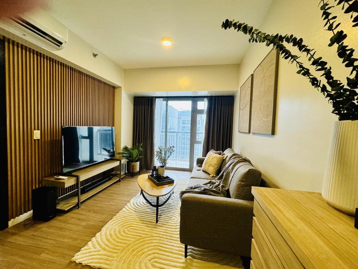 For Rent: 1 Bedroom Condo in Park Triangle Residences, BGC, Taguig City