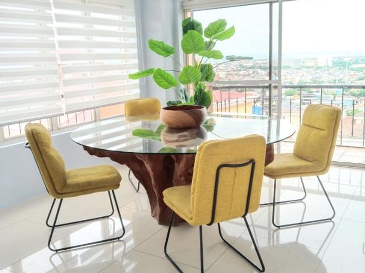 Two-Level Penthouse 3 Bedroom 3BR for Rent in Tuscany Private Estates, Taguig City