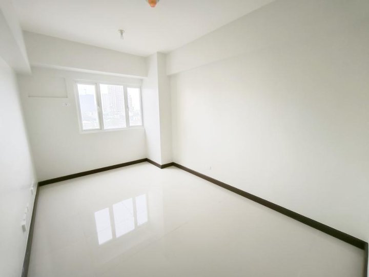 Ready For Occupancy 21.50 sqm Studio Residential Condo For Sale in Pasay