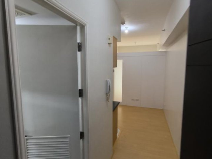 Rent to own 1 Bedroom condo in Makati near Makati Med, Greenbelt, Glorietta