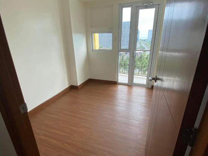 Ready For Occupancy 38.5 sqm 2 -Bedroom Residential Condo For Sale in Manila Bay PAsay
