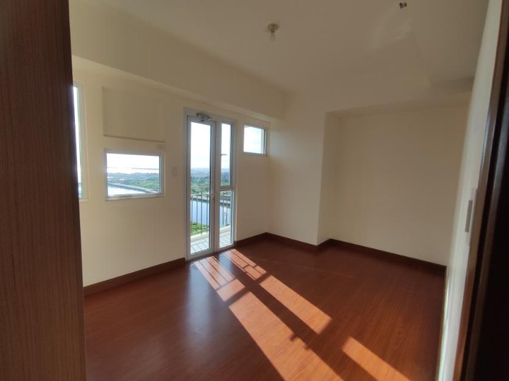 3 BEDROOM RENT TO OWN CONDO FOR SALE IN PASAY CITY PALM BEACH WEST NEAR MANILA TYTANA COLLEGE