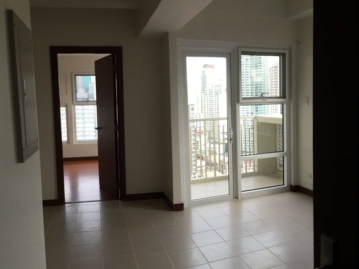 1 Bedroom condo for sale in Makati