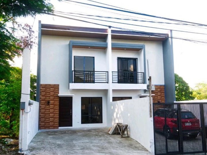 3-bedroom Duplex House at UPEHCO Subdivision in Antipolo City