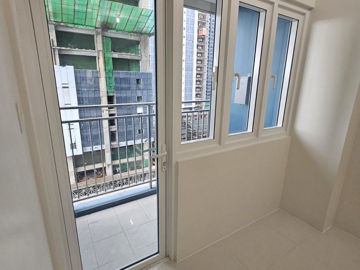 1-bedroom Residential Condo in Park Avenue Tower For Sale in BGC Taguig