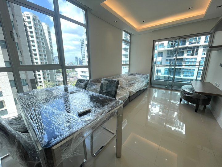 2-Bedrooms 2BR Condo for Rent in BGC Taguig at Cresent Park Residences