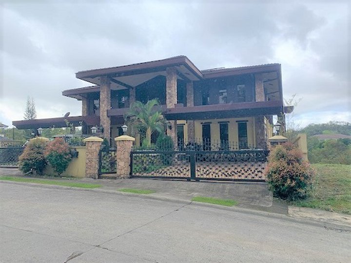 FOR SALE: 6BR-Home in Ayala Westgrove Heights P70M