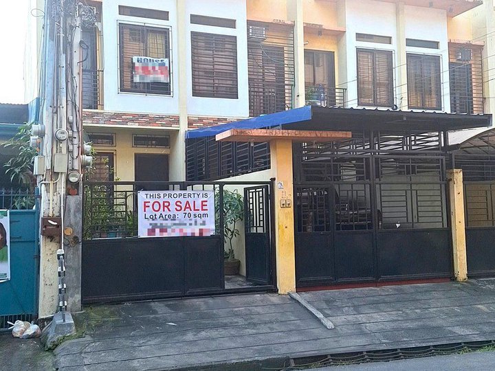 Pasalo As-Is-Where-Is End Unit Townhouse w/ Gated Car Park in Verdant, Pamplona 3 Las Pinas