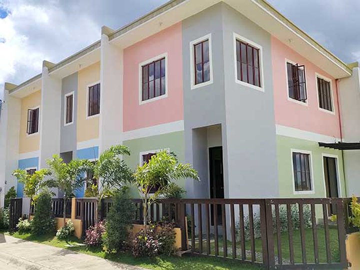 3 bedrooms Townhouse Thru Pagibig Financing Trece Martires, Cavite