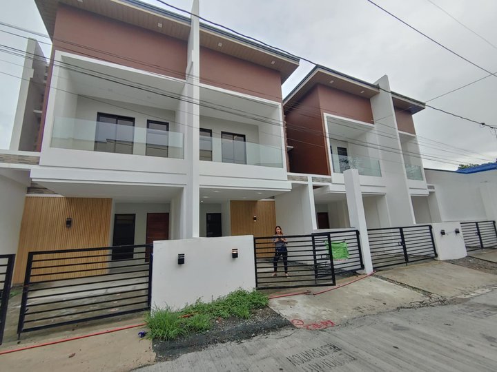 Ready For Occupancy 4-bedroom Townhouse and Lot For Sale in Town and Country Molino Bacoor Cavite