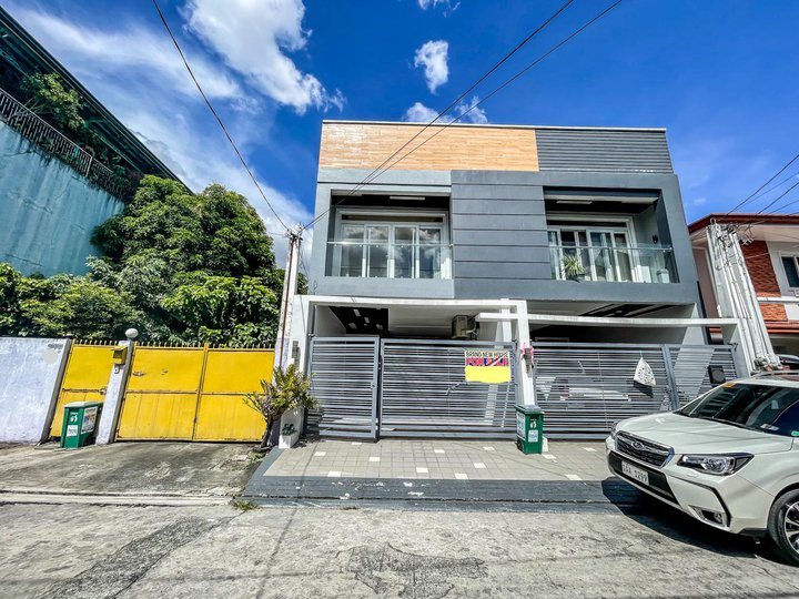 4-bedroom Duplex / Twin House For Sale in Pasig Metro Manila