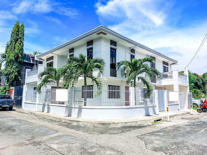 5-bedroom Single Detached House For Sale in Pasig Metro Manila
