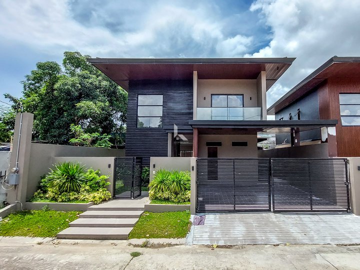 4-bedroom Single Detached House For Sale in Paranaque Metro Manila