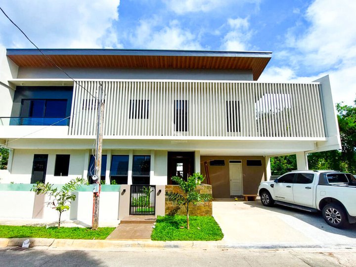 5-bedroom Single Detached House For Sale By Owner in Cainta Rizal