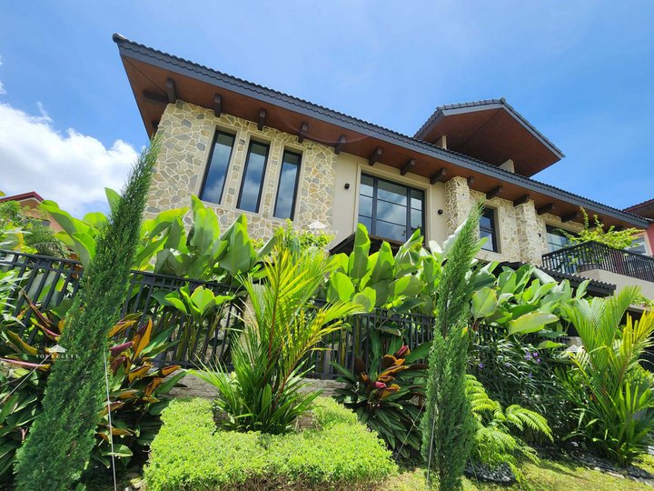 Portofino Heights, Las Pinas City House for Sale!