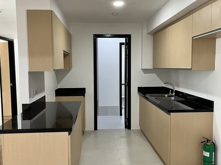 3 Bedroom 3BR Condo for Rent in The Veranda, Arca South, Taguig City