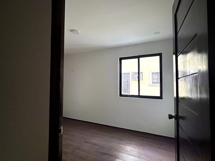 3-STOREY DUPLEX UNIT FOR SALE