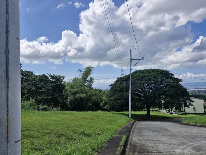 Overlooking City View Residential Lot For Sale in Havila Highland Point 2 , Antipolo Rizal