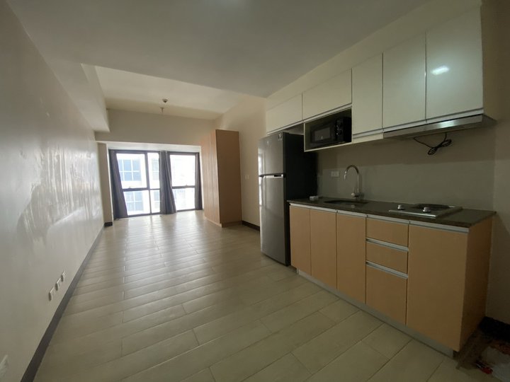 Studio Type Condo For Sale in Makati City [Condo ?️] (March 2022) in  Makati, Metro Manila for sale